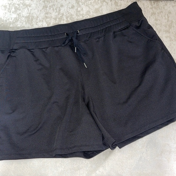 Tek gear athletic shorts 1X - Picture 1 of 5